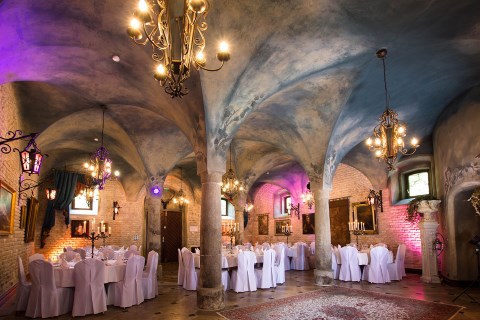 Schloss Oberndorf - exklusiv und in privatem Ambiente feiern, Hochzeitslocation Oberndorf am Lech, Kontaktbild