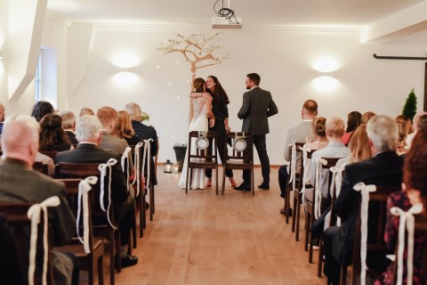 schöne rede | Freie Traurednerin Claudia, Trauredner München, Logo