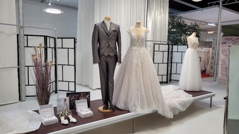 hochzeitsrausch | Braut- und Bräutigammode, Brautmode · Hochzeitsanzug Aschheim-Dornach, Kontaktbild